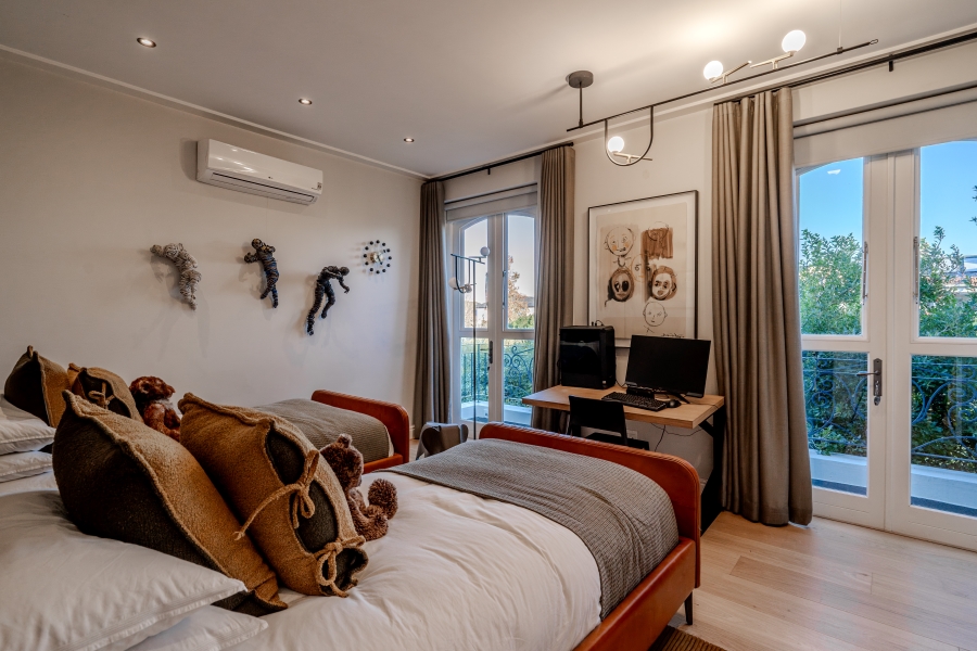 4 Bedroom Property for Sale in Val De Vie Estate Western Cape